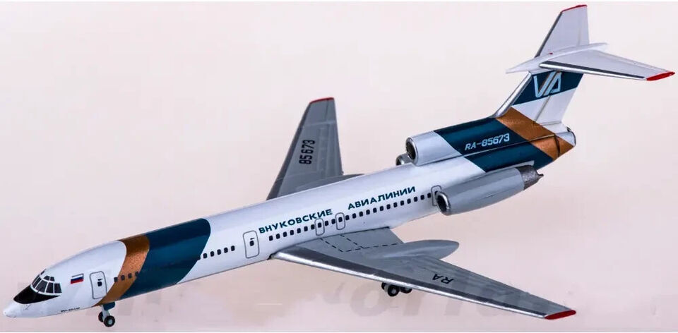1:500 Herpa Vnukovo Airlines Tupolev Tu-154M Passenger Airplane Diecast Model