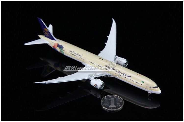 1:400 Phoenix SAUDI BOEING 787-10 Passenger Airplane Diecast Aircraft Model