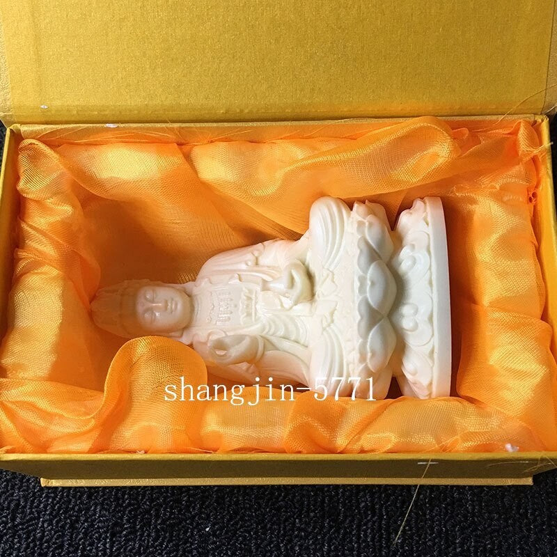 Chinese Buddha Resin Lotus Clean Bottle Guanyin Statue Statue Modern Sculpture