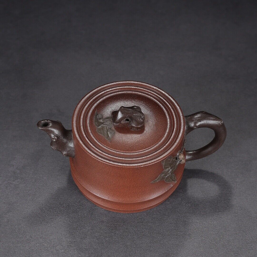 Chinese Yixing Zisha Clay Handmade Exquisite Teapot(桃韵 底款:顾景舟)