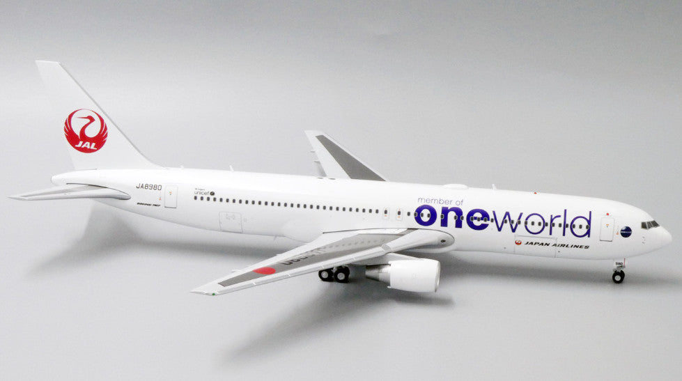 1:200 JC Wings JAPAN AIRLINES oneworld BOEING 767-300 Airplane Diecast Model