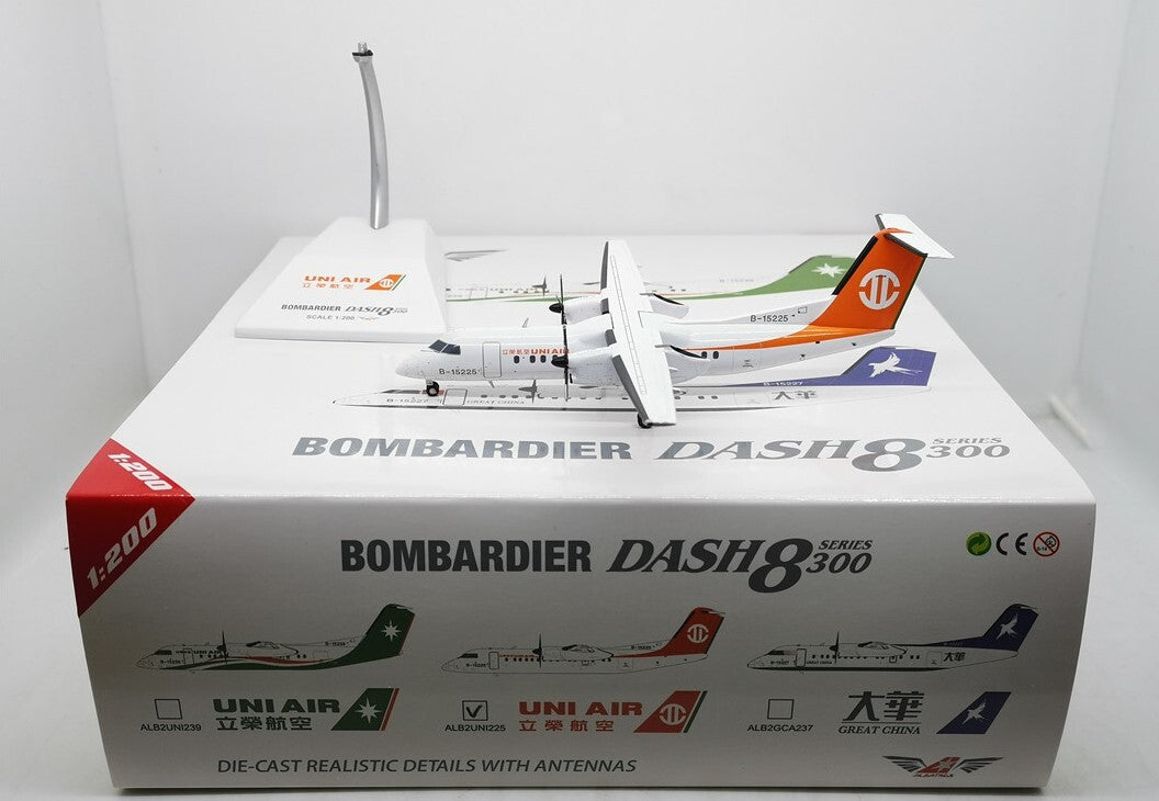 1:200 JC Wings Uni Air BOMBARDIER Dash 8 Passenger Plane Diecast Aircraft Model