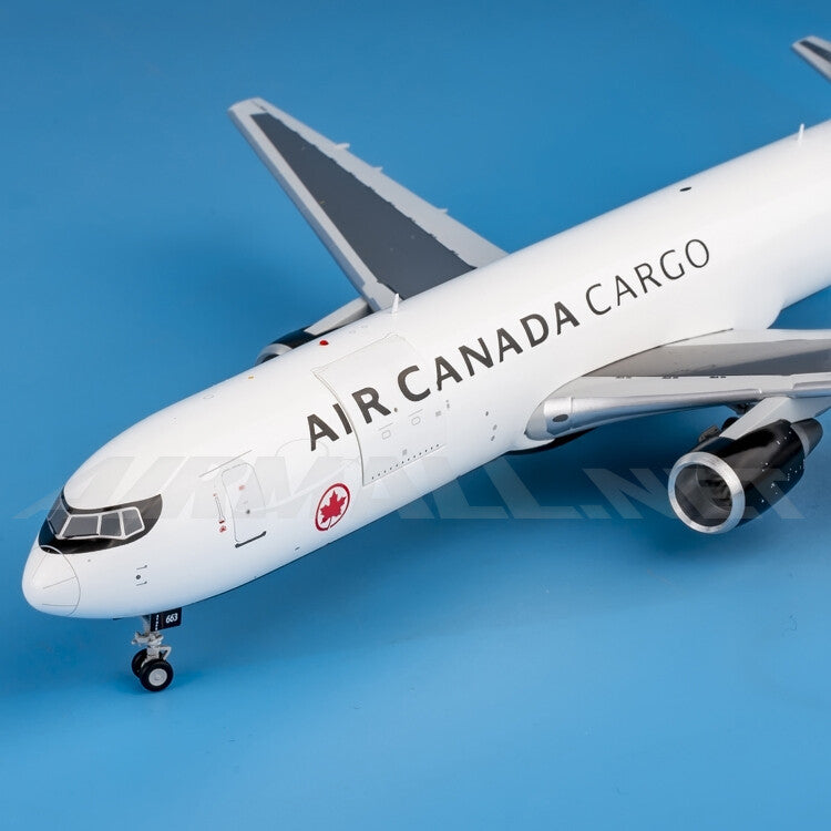 1:200 GeminiJets Air Canada Cargo Plane Boeing 767-300ERF Diecast Aircraft Model