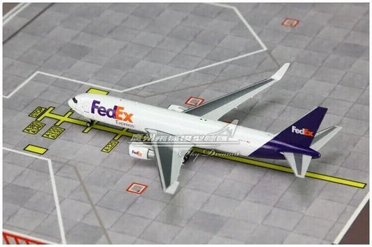 1:400 Phoenix FedEx BOEING 767-300ER Aircraft Diecast Airplane Plane Model