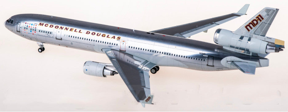1:200 SQ Wings McDonnell Douglas MD-11 N111MD Airplane Diecast Plane Model