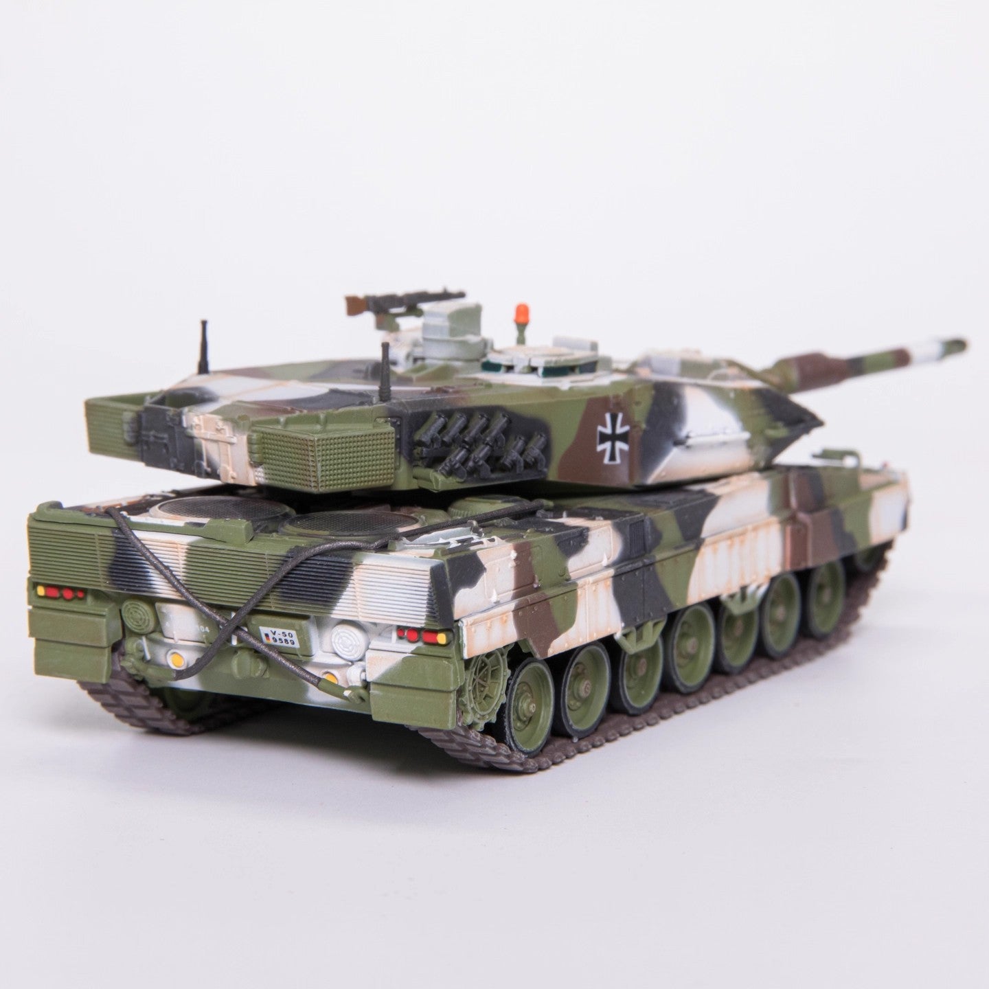 Panzerkampf 1/72 Germany Leopard2a5 Leopard2a5 Tank Snow Four Color Model