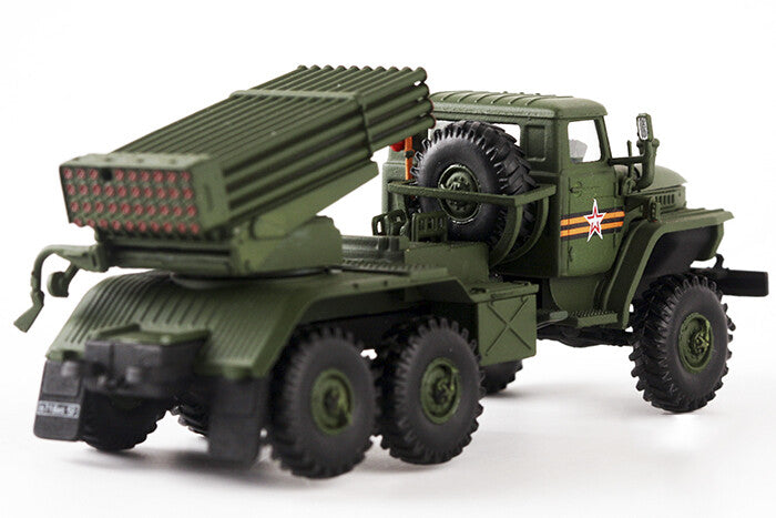 PMA BM-21 GRAD VICTORY DAY PARADE SAINT PETERSBURG RUSSIA 1/72 MODEL TANK