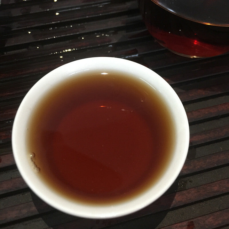 Lao Tong Zhi JIA JIA 7598 Anning Haiwan Yunnan Pu-erh Tea Cake 357g Ripe