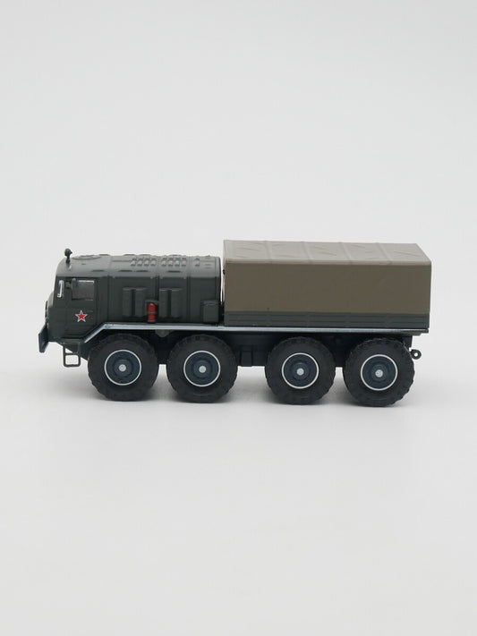 1: 72 MAZ 535A Soviet Heavy Truck Tank Transport Tractor Model