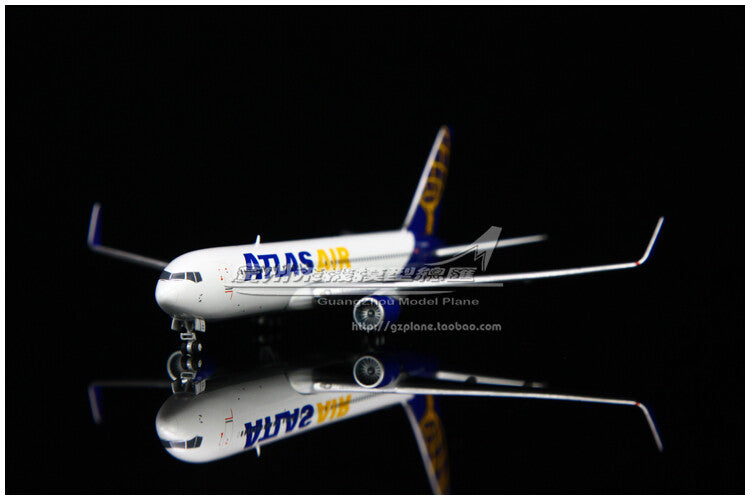 1:400 GeminiJets ATLAS AIR BOEING B767-300ER Airplane Diecast Aircraft Model