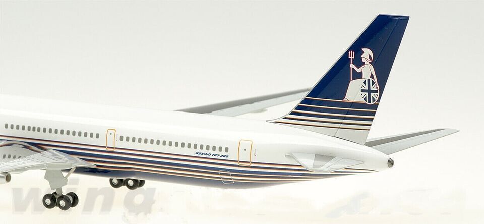 1:200 28CM Hogan Britannia BOEING 767-300ER Passenger Airplane ABS Plastic Model