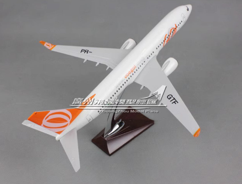 41CM GOL BOEING 737-800 PR-GTF Passenger Aeroplane Resin Aircrarft Plane Model