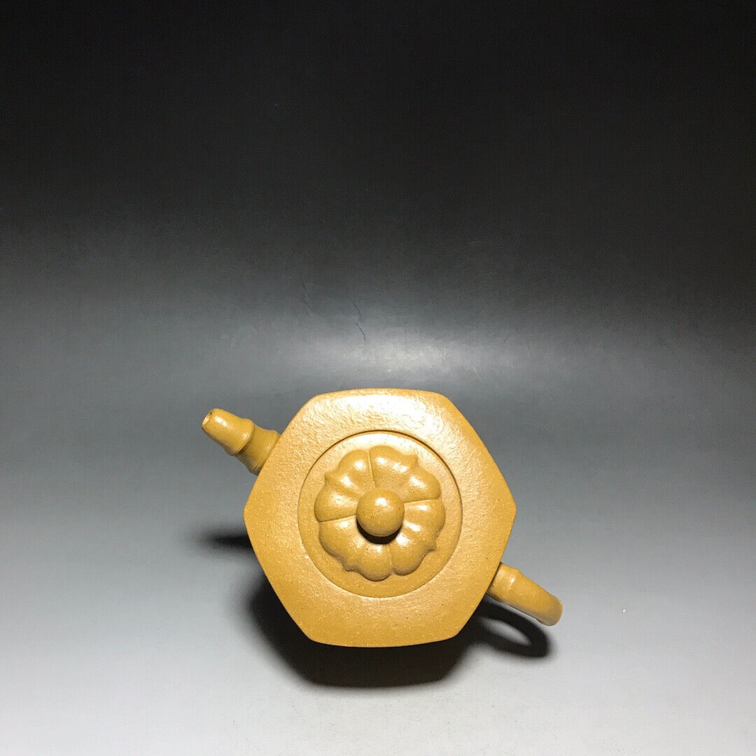 Chinese Yixing Zisha Clay Handmade Exquisite Teapot(六方 底款:顾景舟)
