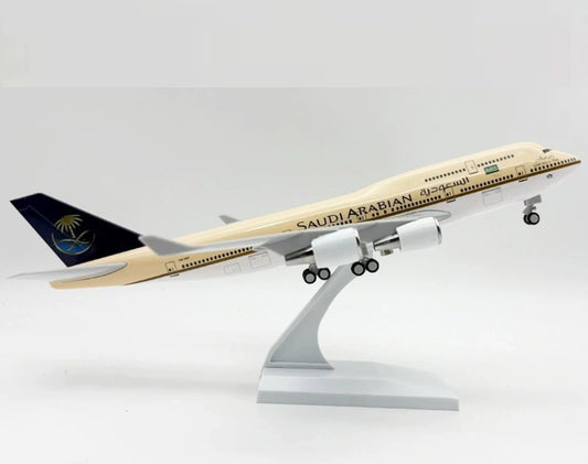 30CM SAUDI ARABIAN BOEING 747-400 Airplane Landing Gear Resin Aircraft Model