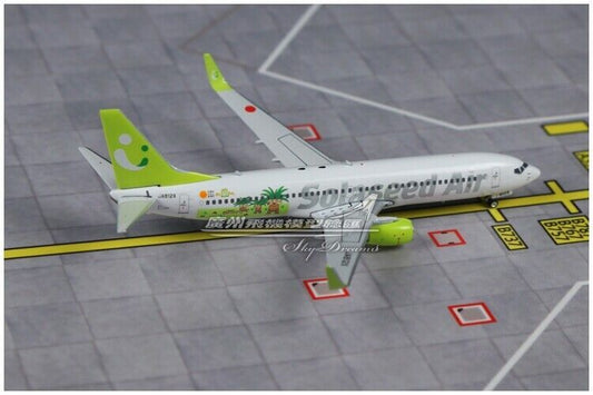 1:400 Phoenix Solaseed Air BOEING 737-800 Passenger Airplane Diecast Plane Model