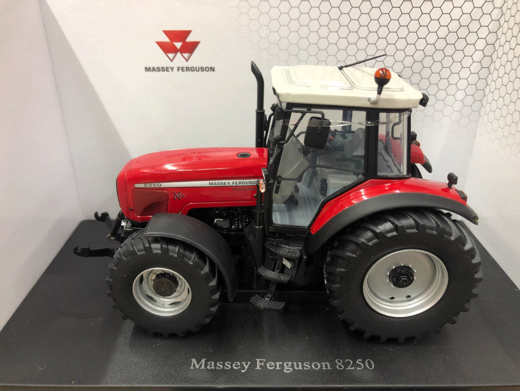 1:32 UH Massey Ferguson 8250 Tractor Farm Agricultural Machinary Diecast Model