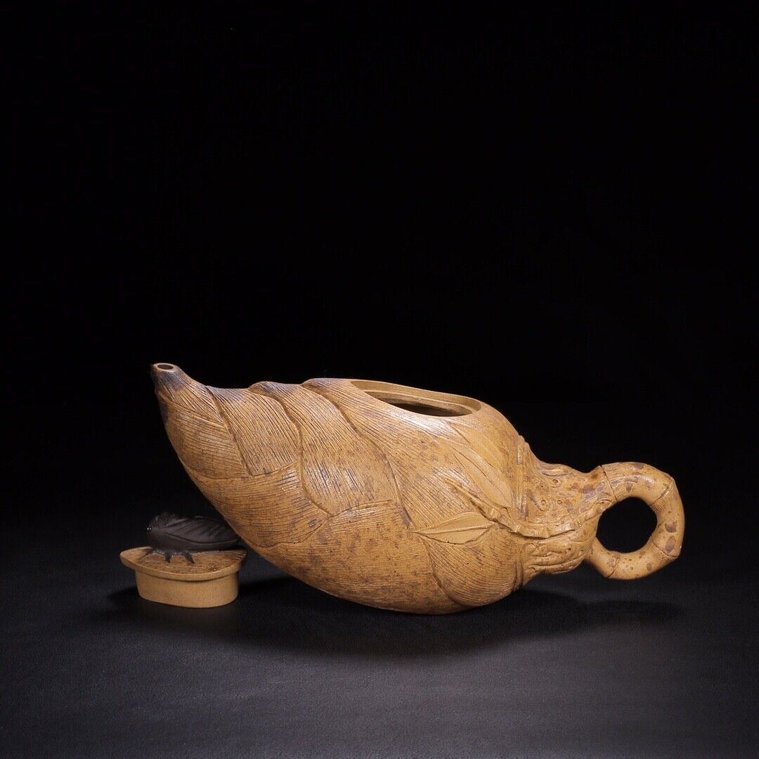 Chinese Yixing Zisha Clay Handmade Exquisite Teapot(竹笋 底款:陈鸣远)