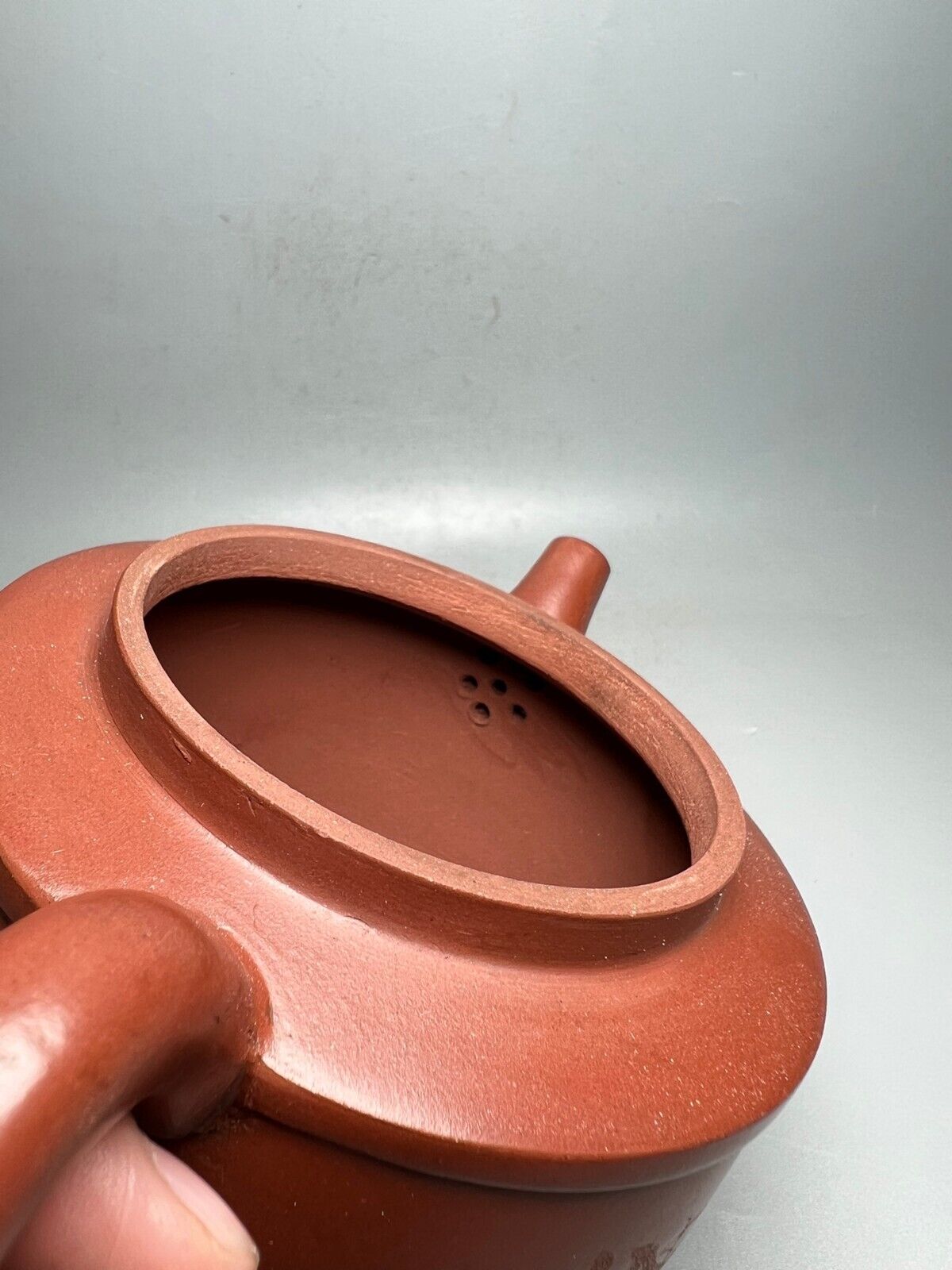 Chinese Yixing Zisha Clay Handmade Exquisite Teapot (纪念壶 底款:金顶商标)