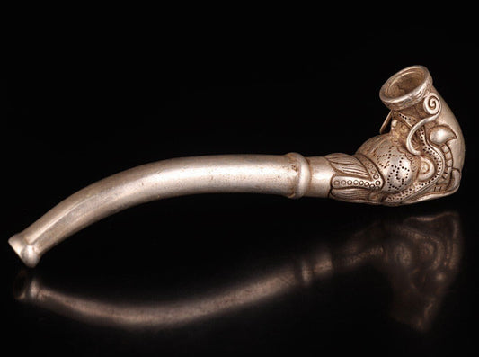 Chinese Rare old Tibet Silver Hand Carved lucky Dragon Statue Smoking Tool