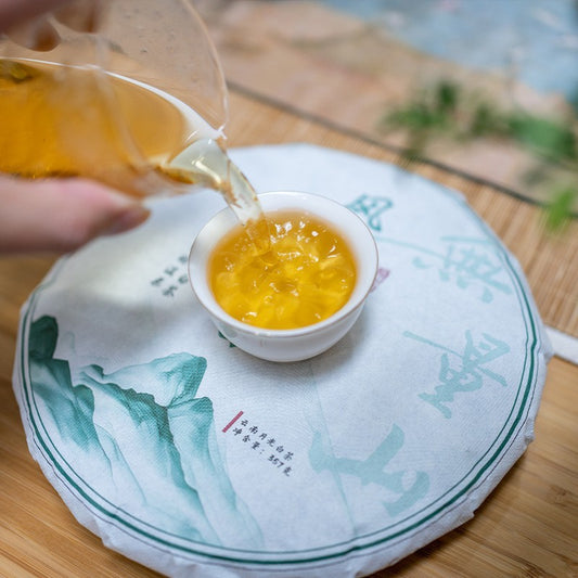 357g Yunnan Wild Moonlight Beauty White puer Pu'er Pu erh Tea Raw Cake