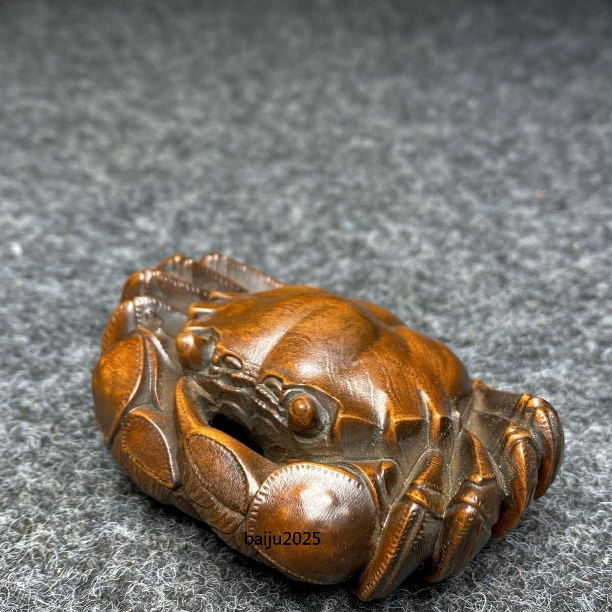 Chinese boxwood hand carved wealth crab Figure statue netsuke old collectable