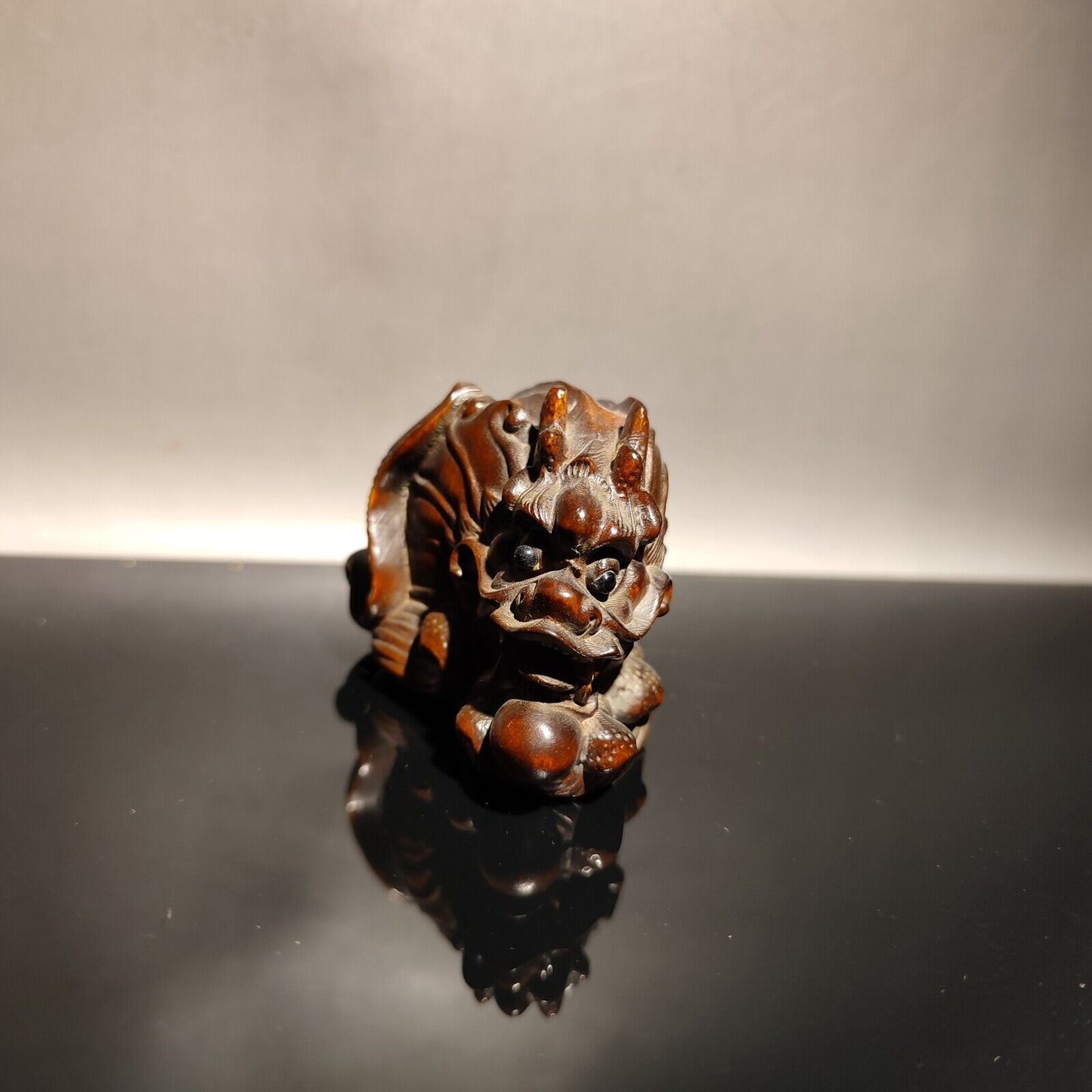 chinese dragon sculpture decor home decor statu Beautiful wood carving mini art
