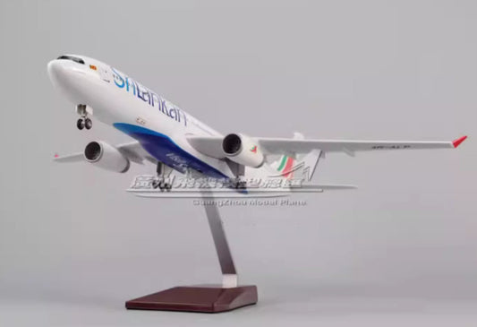 1:135 47CM Srilankan AIRBUS A330 Passenger Airplane Landing Gears Resin Model
