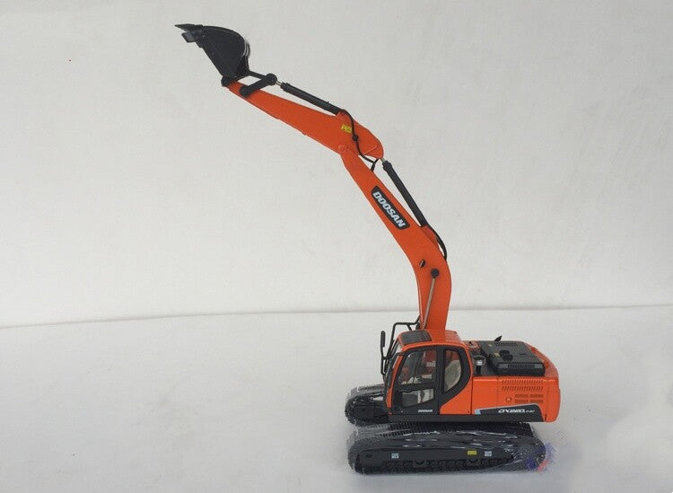 1:40 30CM DOOSAN DX220LC-9C Excavator Contruct Machine Equipment Diecast Model