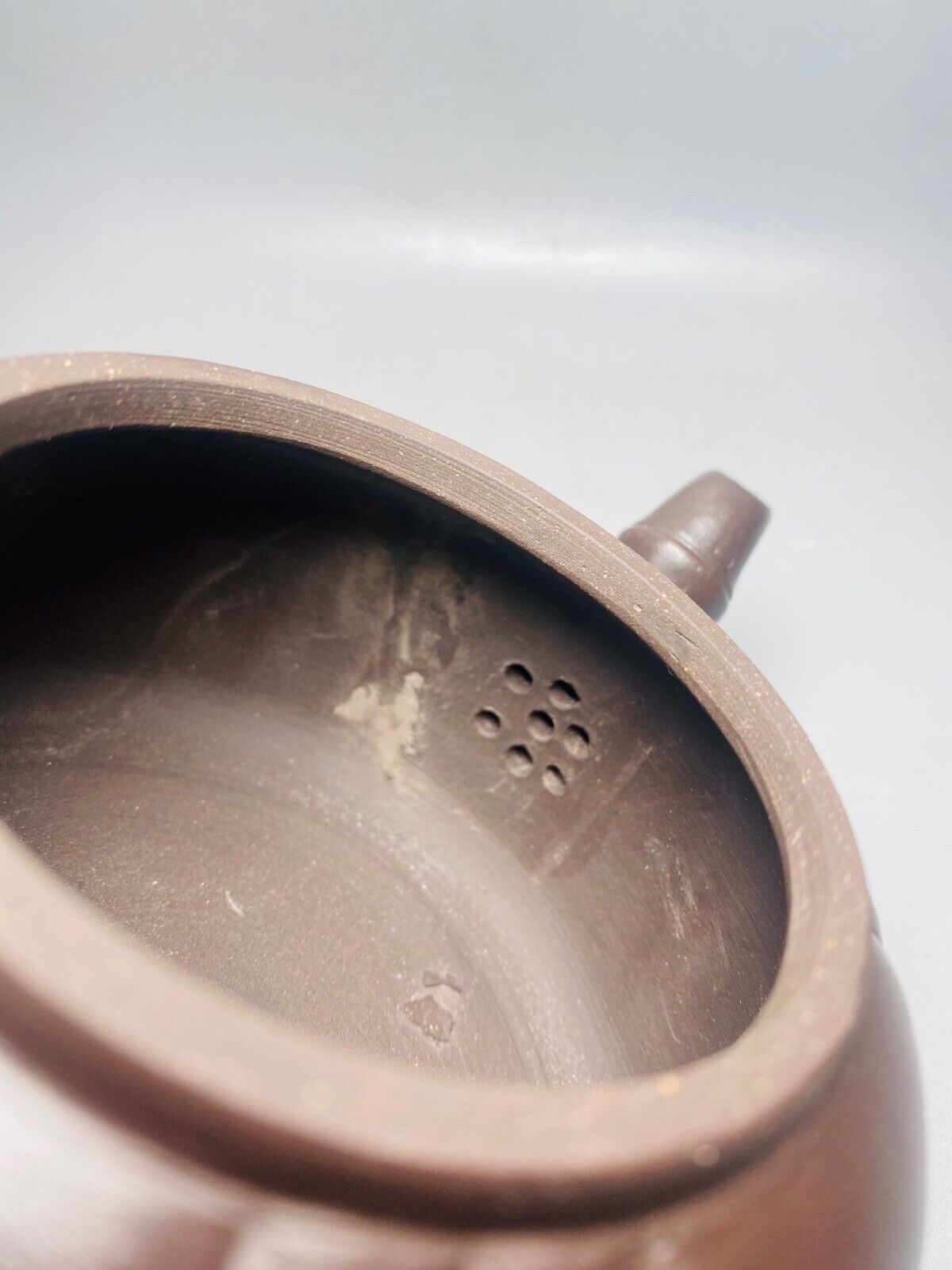 Chinese Yixing Zisha Clay Handmade Exquisite Teapot (竹节 底款:周桂珍)