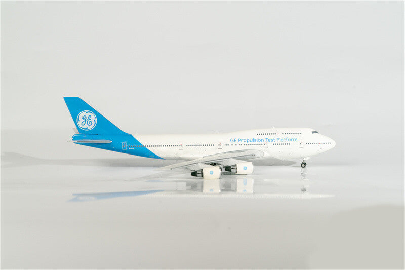 Phoenix FOR GE Propulsion Test Platform For Boeing B747-400 N747GF 1/400 Model