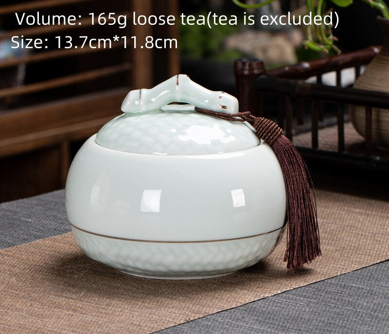 Chinese Canister Porcelain Jug With Lid Sealed For Loose Tea Small Size Ceramic