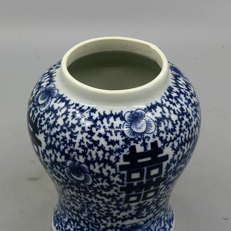 China Jingdezhen porcelain blue and white general jar tea jar Qing Qianlong