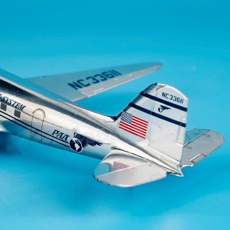 1:200 Geminijets Pan Am Douglas DC-3C Passenger Airplane Diecast Model