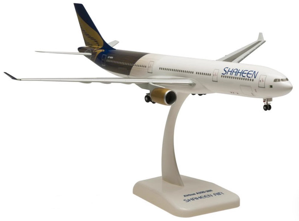 1:200 32CM Hogan Shaheen AIRBUS A330-300 Passenger Airplane ABS Plastic Model