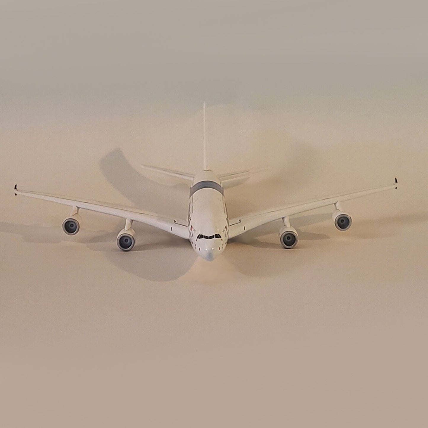 1:400 Scale Malaysia Airlines A380 Model Plane 16cm Alloy Diecast Airplane Model