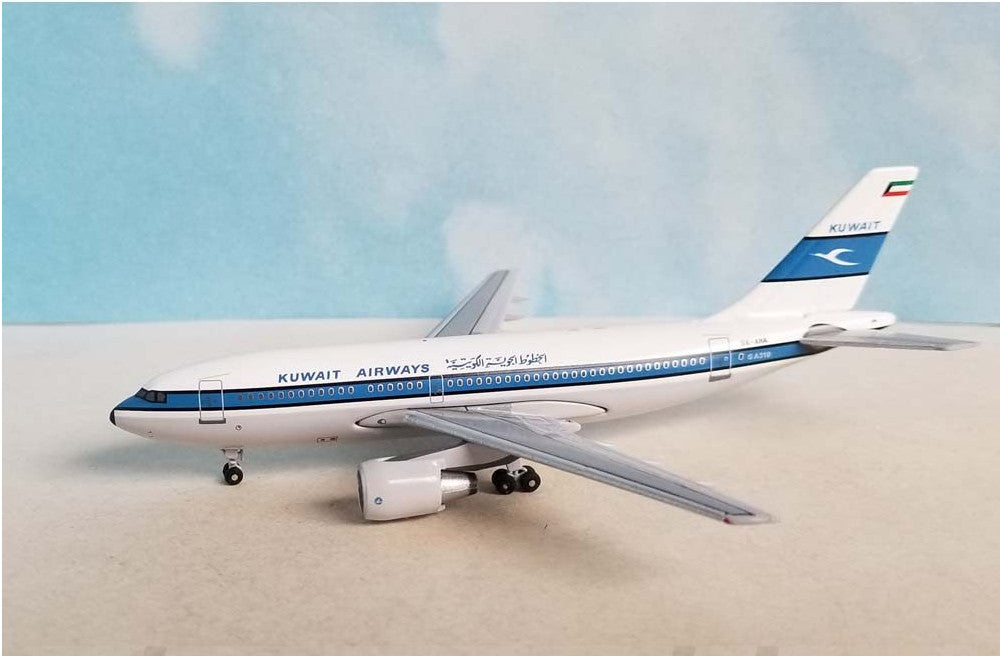 1:400 AeroClassics Kuwait Airways Airbus A310 Passenger Airplane Diecast Model
