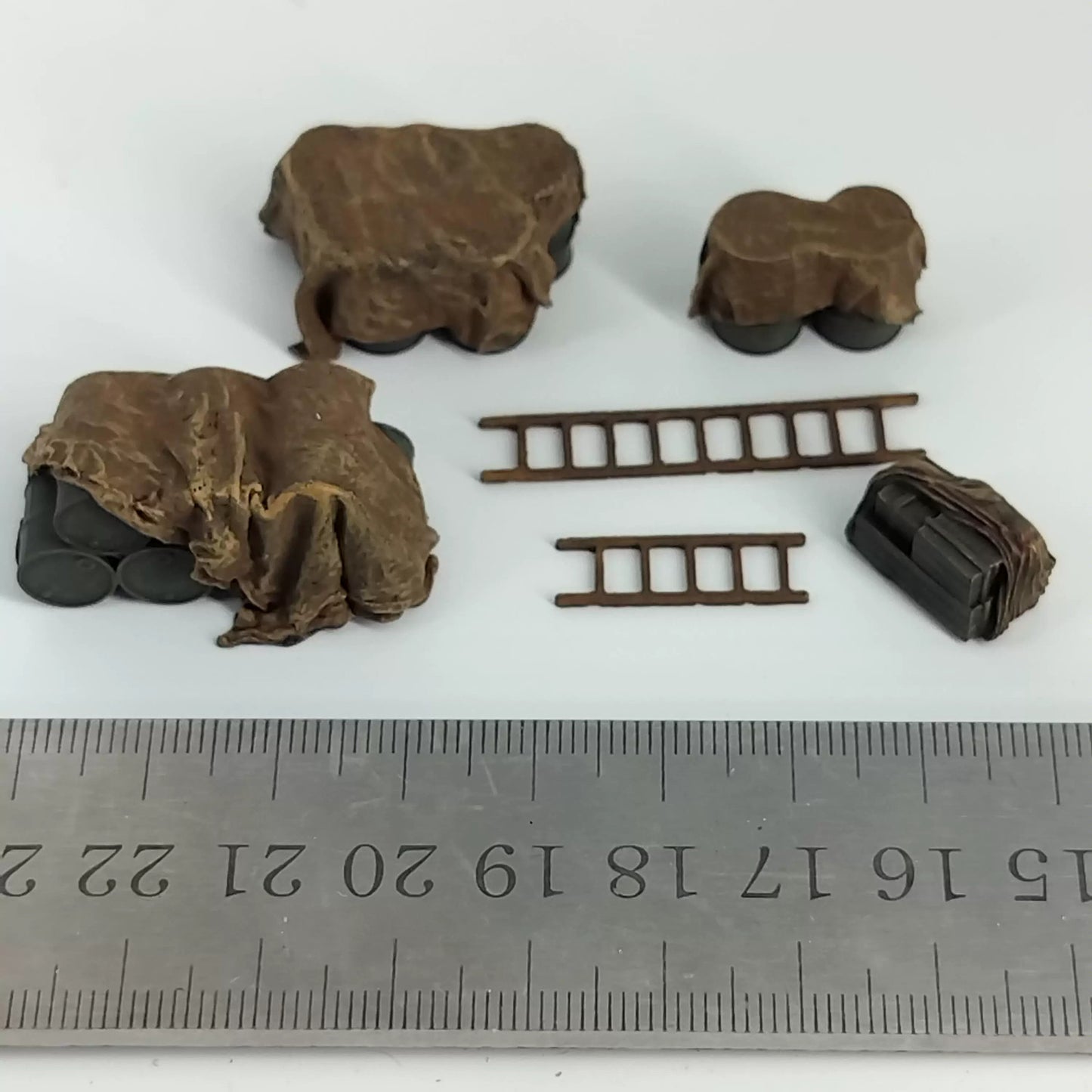 Homemade 1/72 Tank Diorama Accessory 6-pieces Miniature Painted Model Toys