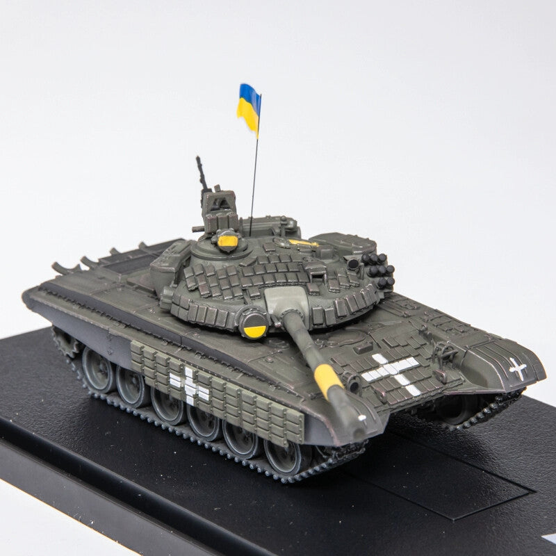 1/72 Artisan Ukrainian T-72 Main Battle Tank With Flags Painted Finished Model