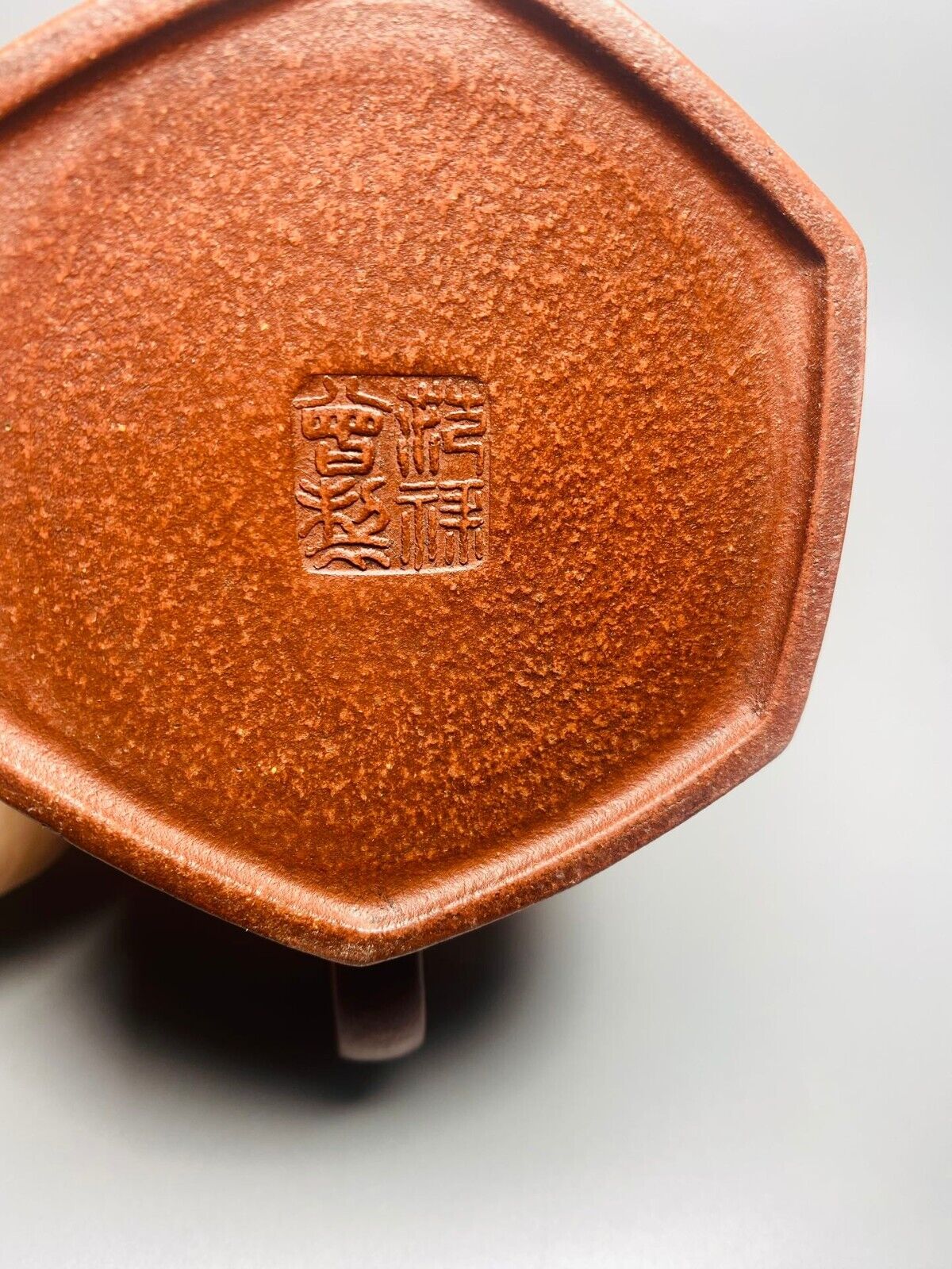Chinese Yixing Zisha Clay Handmade Exquisite Teapot (高六方底款:范禄曾)