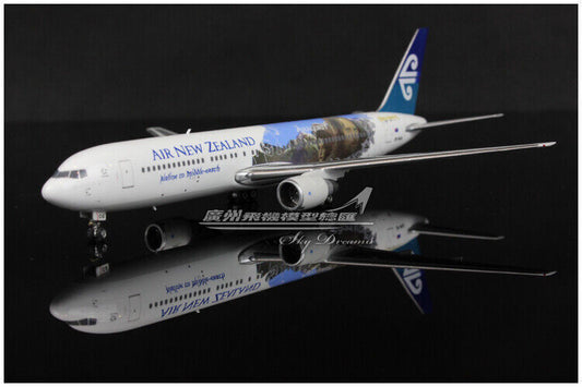 1:400 Phoenix AIR NEW ZEALAND BOEING 767-300 Passenger Airplane Diecast Model