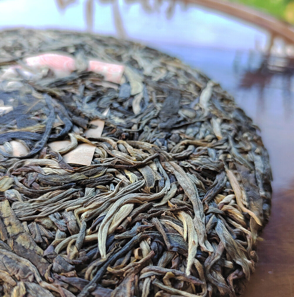 Laobanzhang Pu'er Raw Tea Cake Yunnan Ancient Tree Pu'er 357g