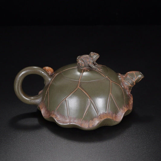 Chinese Yixing Zisha Clay Handmade Exquisite Teapot(荷叶青蛙 底款:蒋蓉)