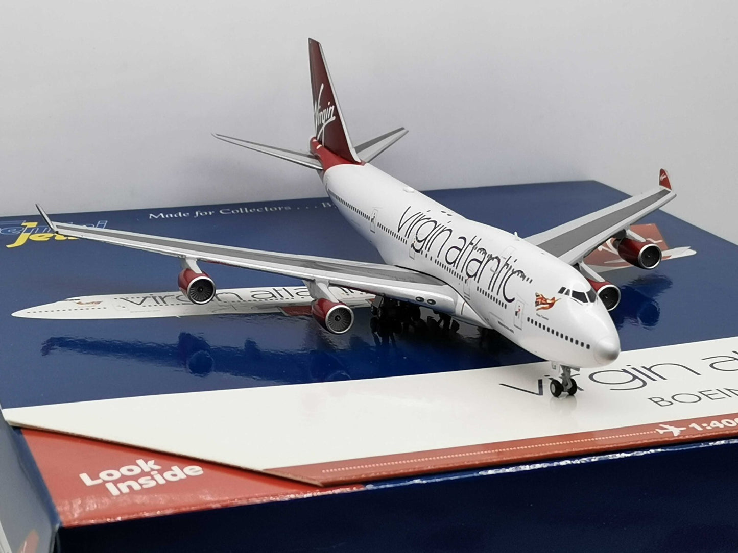 1:400 GeminiJets Virgin Atlantic BOEING 747-400 Passenger Airplane Diecast Model