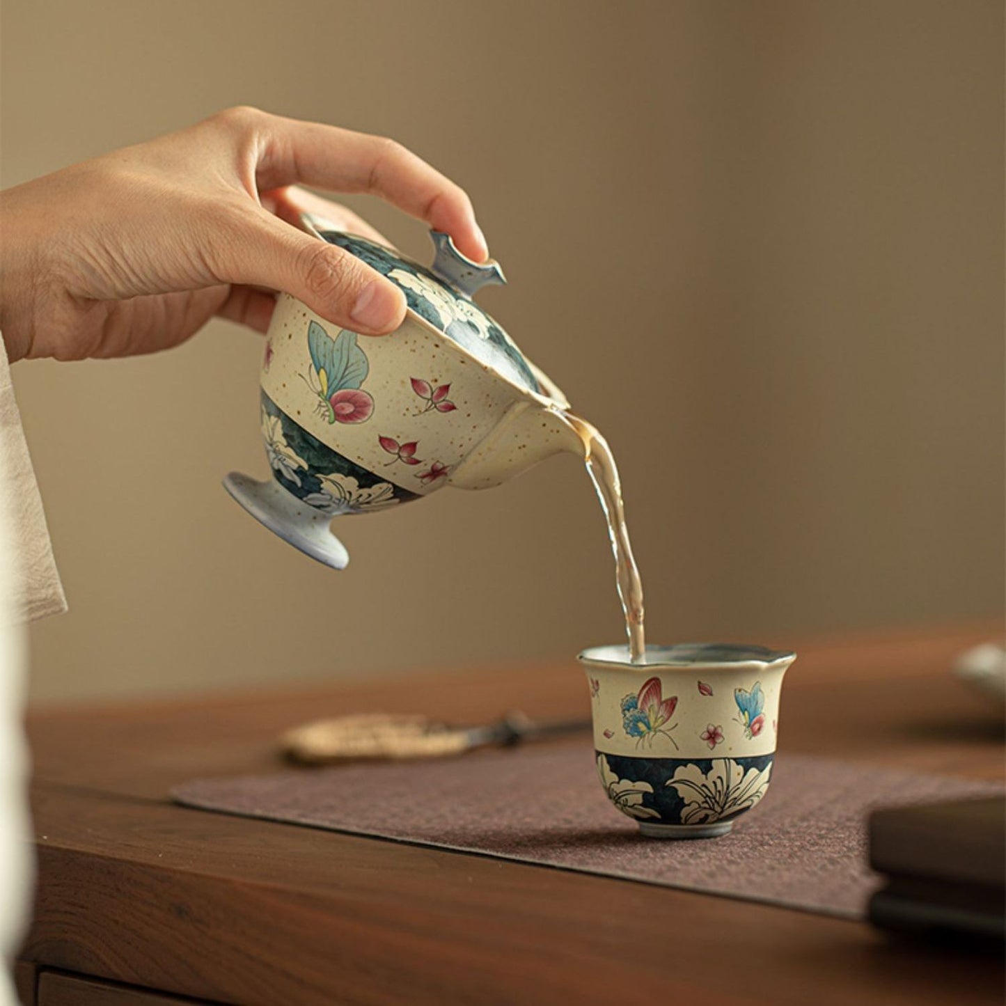 Blue and White Tea Cup Butterfly Lily Ceramic Master Cup Kung Fu Tea Set 55ml