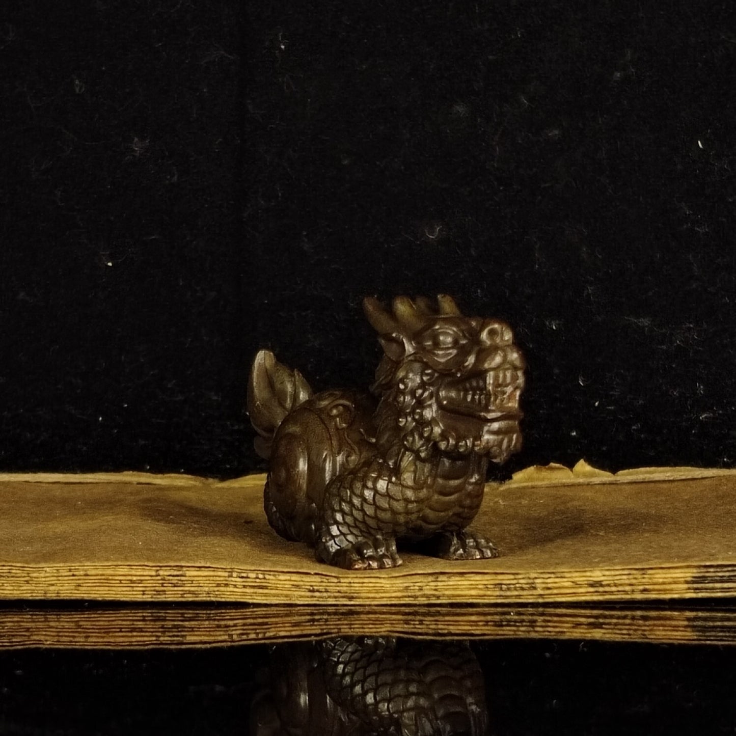 Rare collectable dragon son figure statue table home decor bronze tea pet gift
