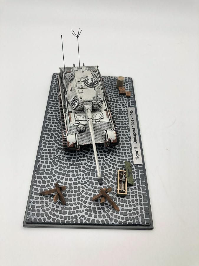 Hot Blood WWII German Tiger II -Budapest 1944-1945 1/72 DIECAST MODEL TANK
