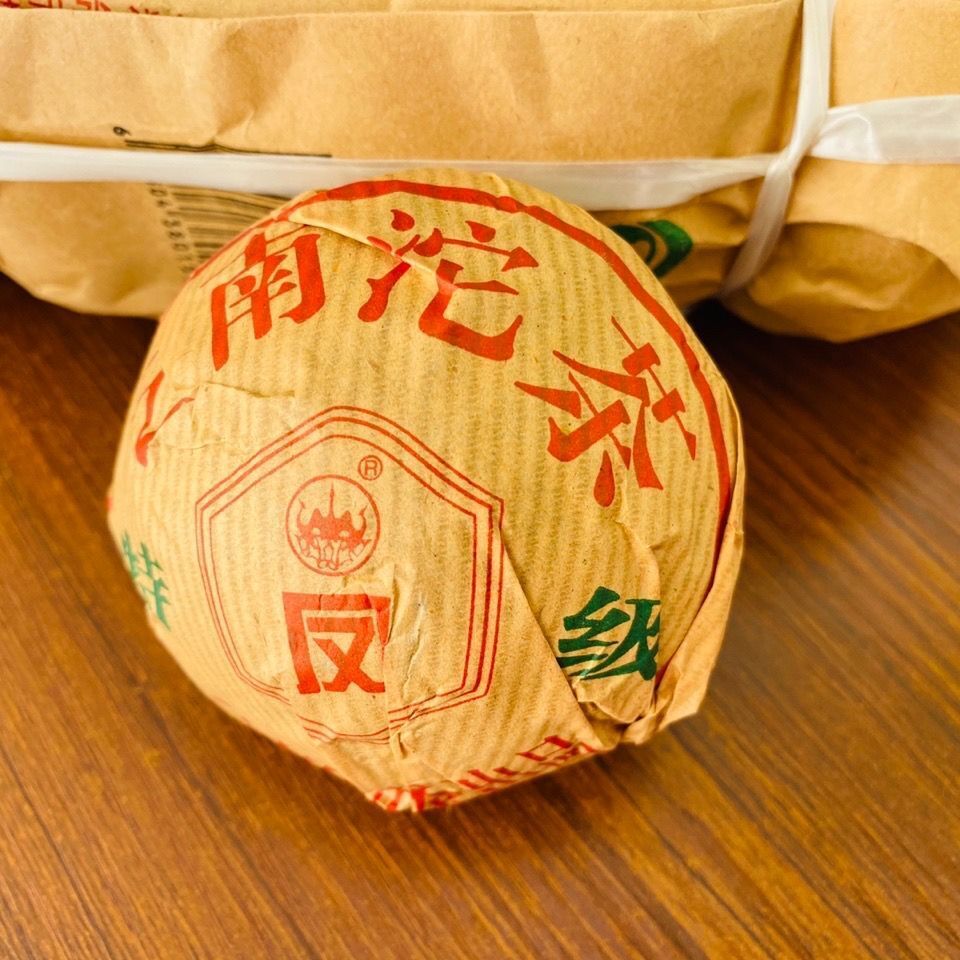 2007 Yunnan Fengqing Special Grade Tuo Tea Golden Ribbon Pu'er Raw Tea Tuo 500g