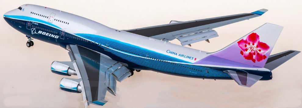 1:200 JC Wings China Airlines Boeing 747-400 Passenger Diecast Airplane Model