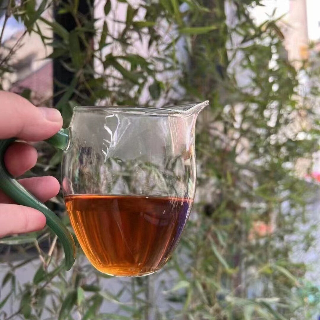 357g Yunnan Raw Pu-erh Tea 2002 Bulang Wild Pu'er Raw Tea Cake Aged Puerh Tea