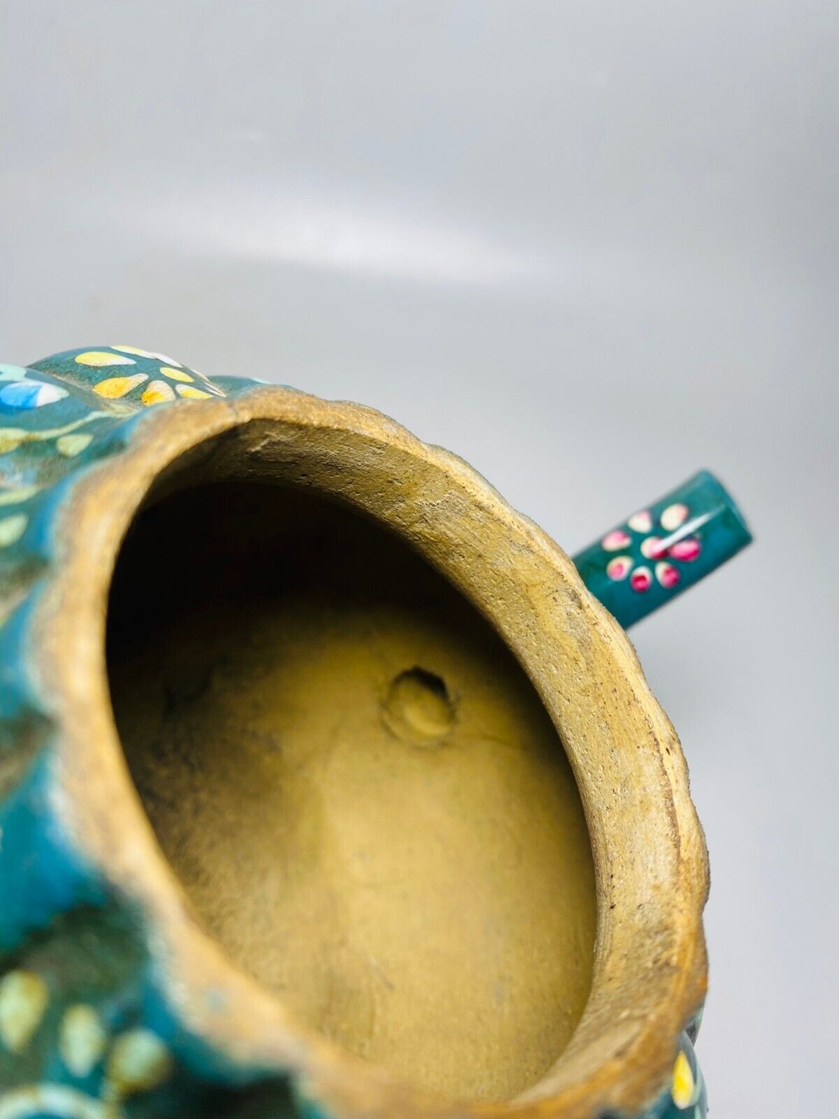 Chinese Yixing Zisha Clay Handmade Exquisite Teapot (珐琅彩筋纹 底款:徐友泉)